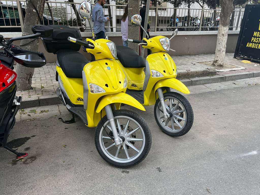 Noleggio-scooter-a-Durazzo