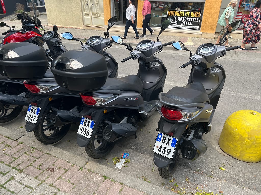 Noleggio-scooter-a-Durazzo